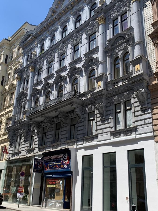 Grosszuegiges Apartment Mit Lounge Naehe Naschmarkt Відень Екстер'єр фото